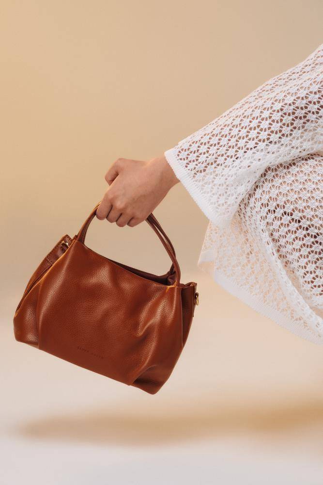 Stuff Maker Crossbody bag Susann in Cognac 50% Rabatt mit kostenlosem Versand